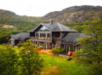tres valles lodge featured